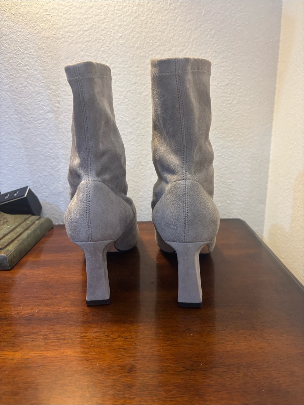 Women's Pointed Toe Suede Ankle Boots - Gray Scarlett Chase - Picture 2 of 9